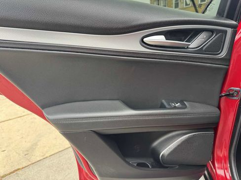 Used 2018 Alfa Romeo Stelvio Sport w/ Quick Order Package 22J Sport image 19