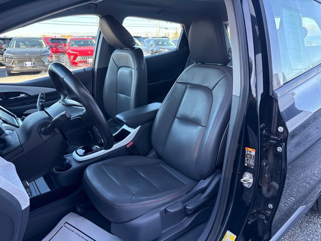 Used 2020 Chevrolet Bolt Premier w/ Infotainment Package FWD image 12