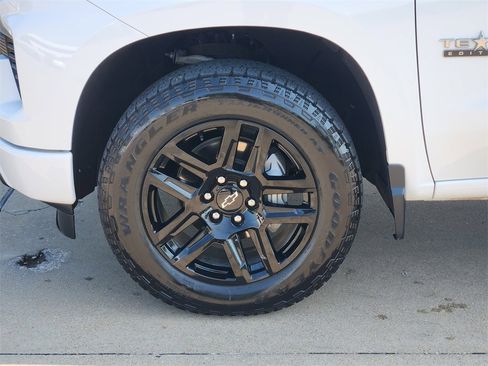 Used 2023 Chevrolet Silverado 1500 RST image 10