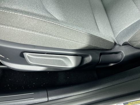 New 2025 Kia K4 LXS image 14