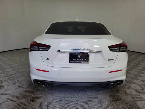 Used 2021 Maserati Ghibli S image 9