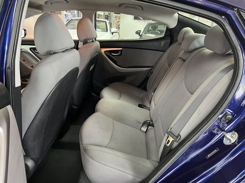 Used 2013 Hyundai Elantra GLS image 19