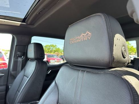 Used 2024 Chevrolet Silverado 1500 High Country w/ Technology Package AWD/4WD image 35