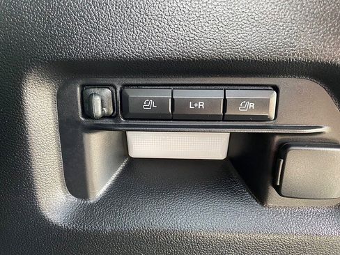 Used 2023 Ford Explorer Limited w/ Limited Technology Package AWD/4WD image 70