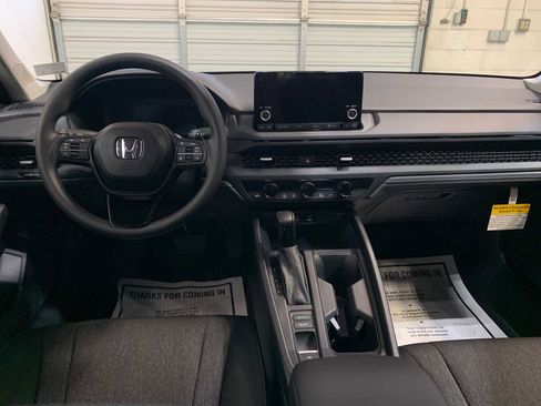 New 2025 Honda Accord SE image 4
