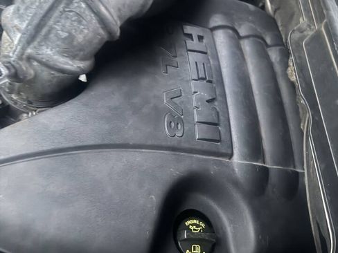 Used 2013 RAM 1500 Laramie RWD image 16