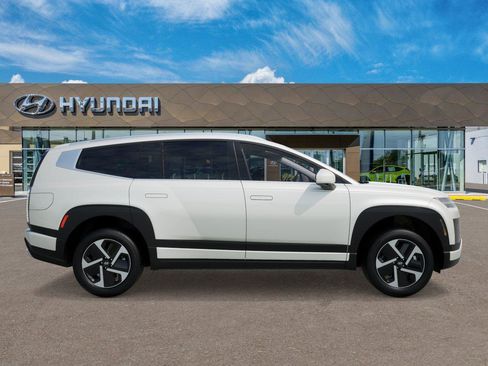 New 2026 Hyundai Ioniq 9 S image 7