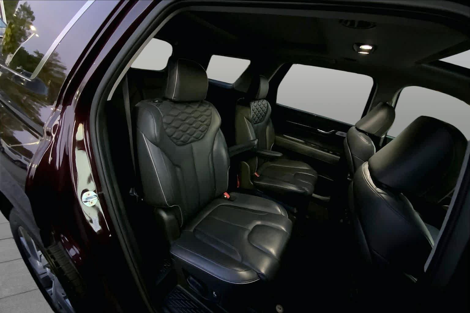 Used 2021 Hyundai Palisade Limited FWD image 16