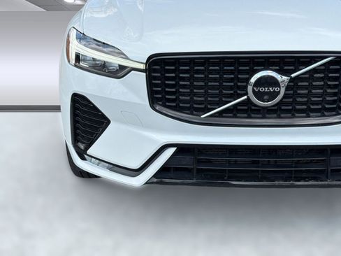 Used 2023 Volvo XC60 B5 Plus w/ Protection Package Premier image 28