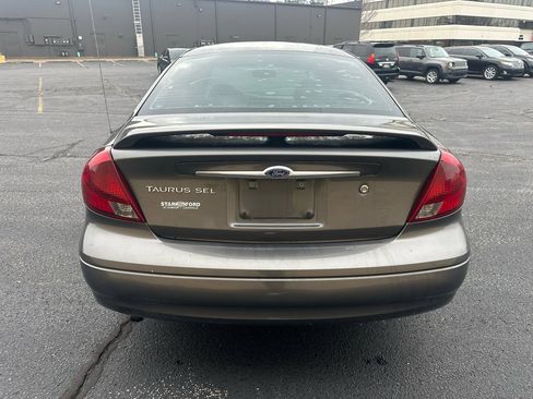 Used 2003 Ford Taurus SEL image 4