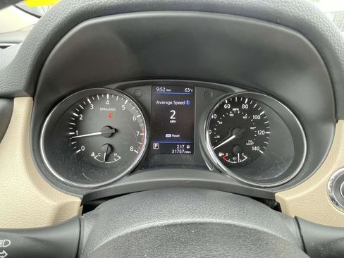 Used 2020 Nissan Rogue SL FWD image 13
