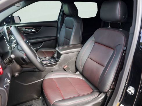 Used 2024 Chevrolet Blazer RS w/ Enhanced Convenience Package FWD image 10