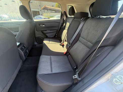 Used 2025 Nissan Rogue SV image 24