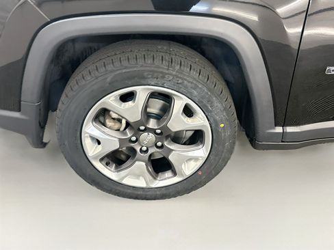 Used 2020 Jeep Compass Limited AWD/4WD image 11