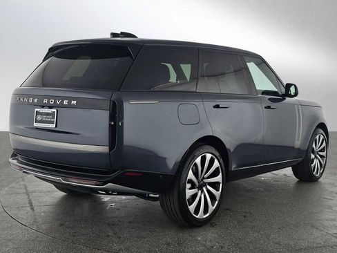 New 2026 Land Rover Range Rover SE image 5