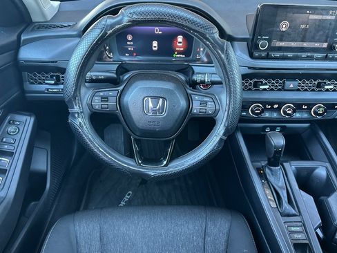 Used 2025 Honda Accord SE image 13