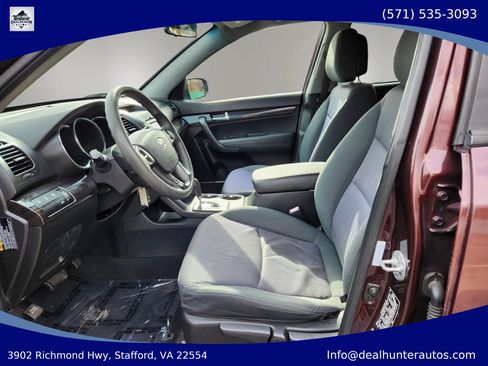 Used 2012 Kia Sorento FWD image 21