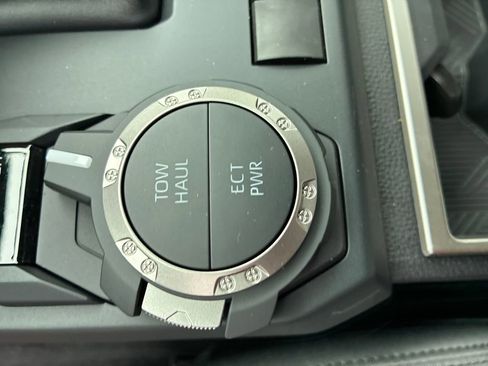 New 2026 Toyota Tacoma SR5 image 33