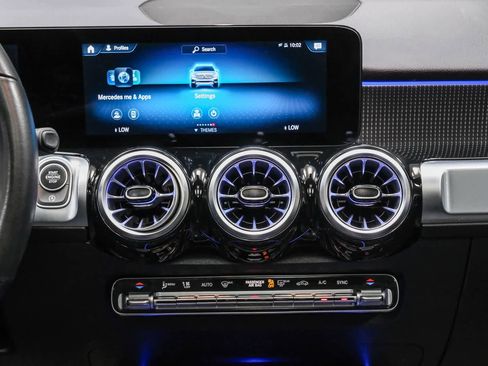 Certified 2023 Mercedes-Benz GLB 250 4MATIC image 16
