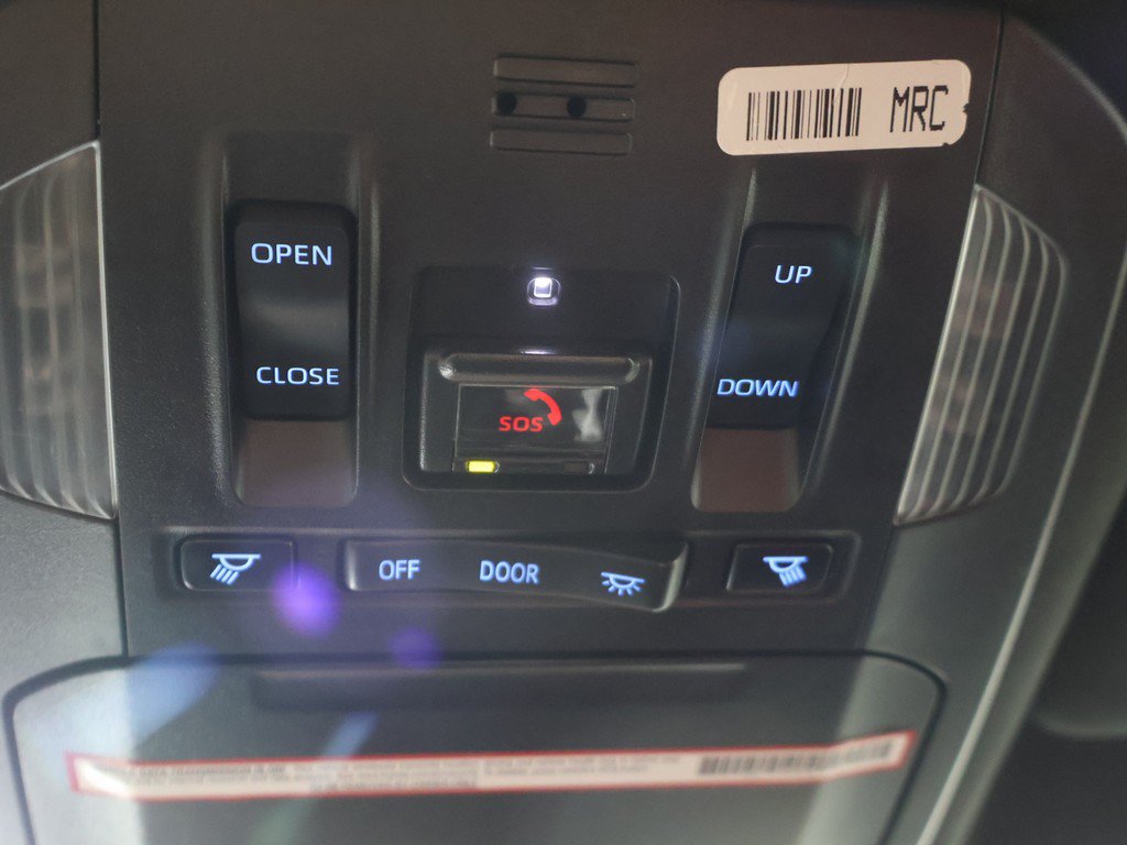 Used 2021 Toyota Highlander XSE AWD/4WD image 55