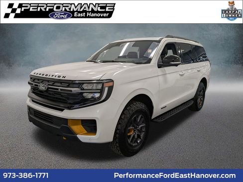 Certified 2025 Ford Expedition Tremor AWD/4WD image 1