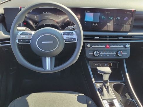 New 2026 Hyundai Tucson SE image 4