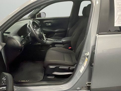 Used 2024 Honda HR-V Sport image 10
