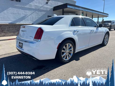 Used 2017 Chrysler 300 C AWD/4WD image 3