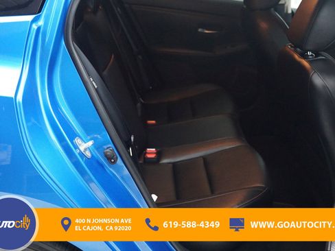 Used 2023 Nissan Sentra SR w/ SR Premium Package FWD image 13