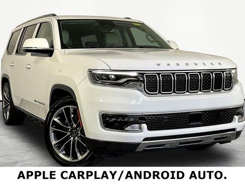 Used 2022 Jeep Wagoneer Series III w/ Premium Group I AWD/4WD image 3