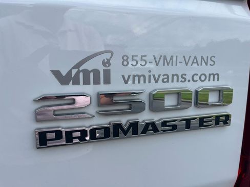 Used 2023 RAM ProMaster 2500 w/ Premium Convenience Group (B) FWD image 16