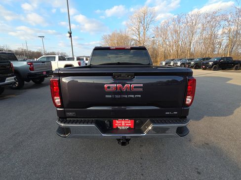 New 2026 GMC Sierra 1500 SLE image 7