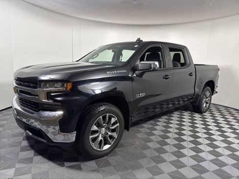 Used 2019 Chevrolet Silverado 1500 LT w/ Texas Edition image 2