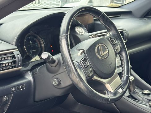 Used 2017 Lexus RC 200t F Sport image 8