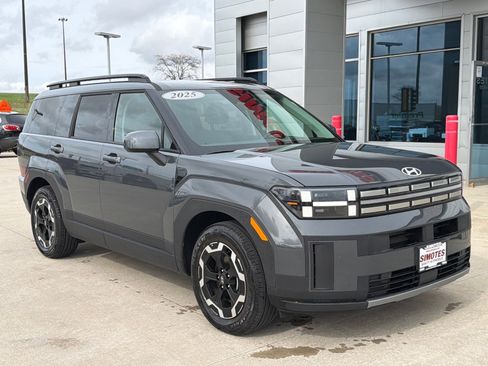 Used 2026 Hyundai Santa Fe SEL image 2