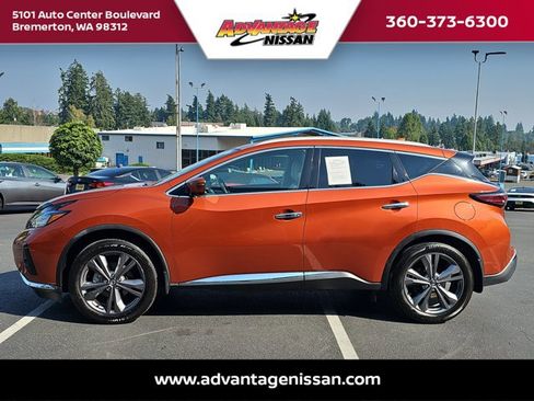 Used 2020 Nissan Murano Platinum image 2