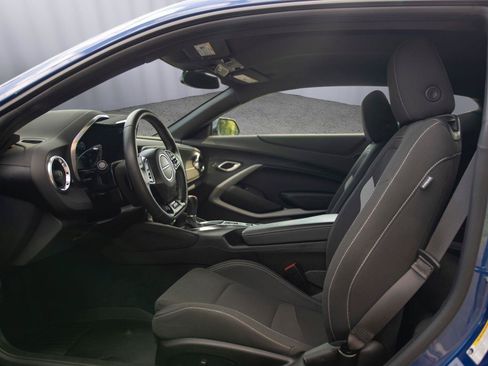 Used 2023 Chevrolet Camaro SS RWD image 2