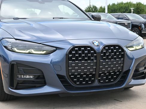 Used 2022 BMW 430i Coupe w/ M Sport Package RWD image 28