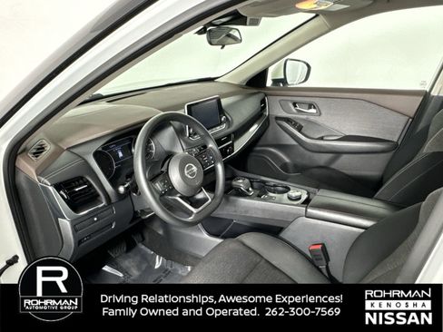 Used 2021 Nissan Rogue SV AWD/4WD image 4