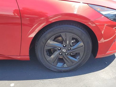 Used 2021 Hyundai Elantra SEL FWD image 6