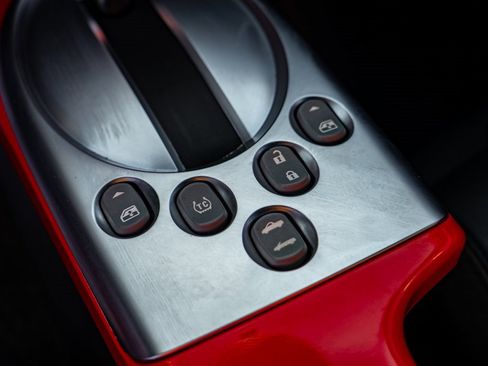 Used 2003 Chevrolet SSR w/ Preferred Equipment Group image 21