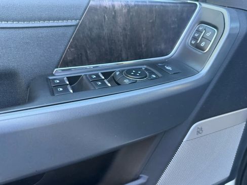 Certified 2024 Ford F250 Lariat w/ Lariat Ultimate Package AWD/4WD image 11