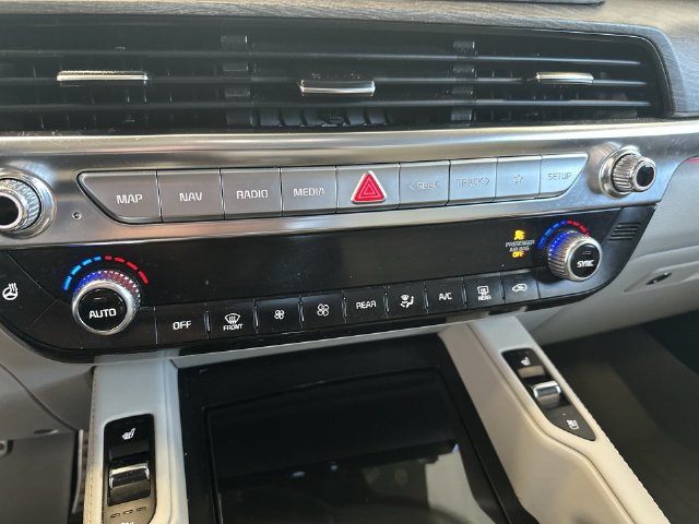 Certified 2021 Kia Telluride SX w/ Nightfall Edition Package AWD/4WD image 20