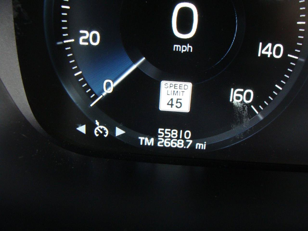 Used 2021 Volvo XC60 T5 Momentum w/ Premium Package AWD/4WD image 14