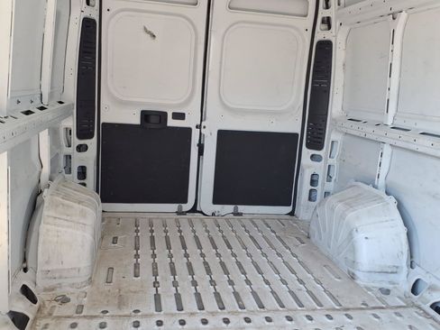 Used 2025 RAM ProMaster 2500 w/ Convenience Group FWD image 18