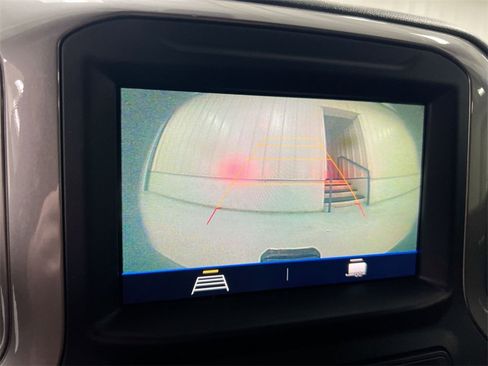 Used 2021 Chevrolet Silverado 2500 Custom w/ Custom Value Package image 14