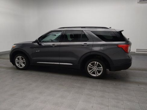 Used 2020 Ford Explorer XLT w/ Equipment Group 202A image 3