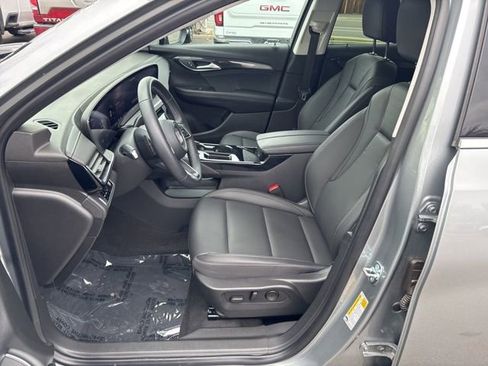 Certified 2025 Buick Envision Preferred image 13