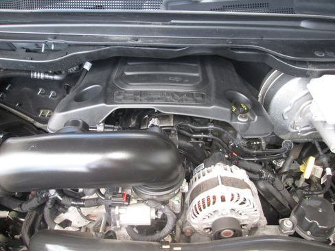 Used 2020 RAM 1500 Limited image 36