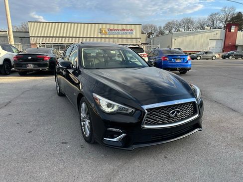 Used 2019 INFINITI Q50 Luxe w/ Essential Package (3.0T Luxe) image 7